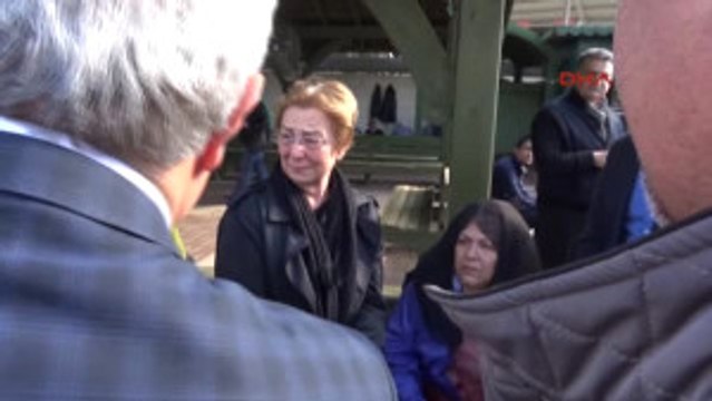 Adana Intihar Eden Araştırma Görevlisi Toprağa Verildi