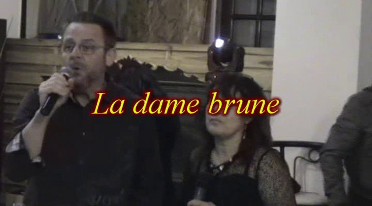 La dame brune