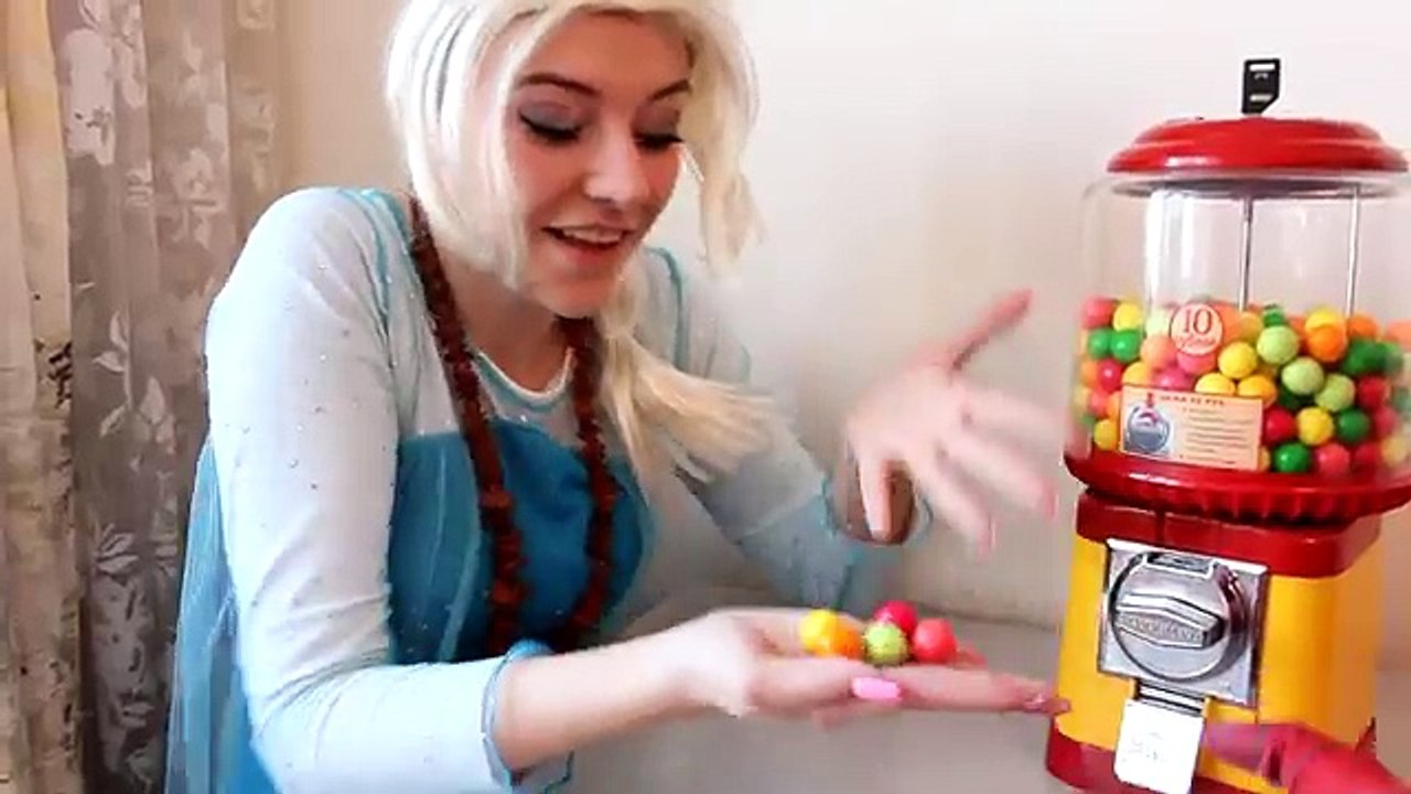 NAKED HULK VS SPIDERMAN Prank Frozen Elsa & Superhero In Real Life Play-Doh Animation Full