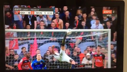 Radamel Falcao Amazing Bicycle Kick Attempt vs Guingamp!