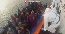 Roma - salvati 1.700 migranti in 15 azioni al largo della Libia