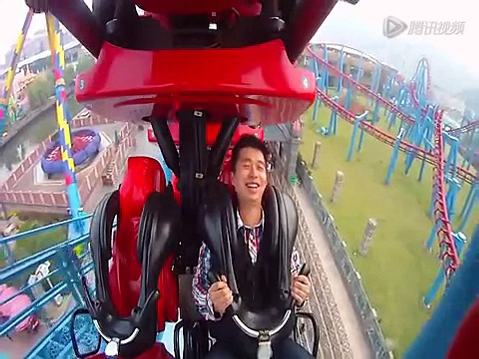 好奇实验室 怎样坐过山车才能不晕 不怕云霄飞车
