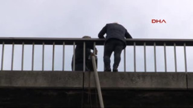 Müzakereci Polis Ikna Etti