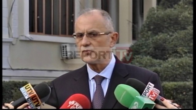 Report TV - Vettingu, Vasili: Të fitojmë kohën e humbur, lajm i mirë për integrimin