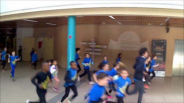 Animation éveils/poussins à Thiais le 25/02/2017 échauffement