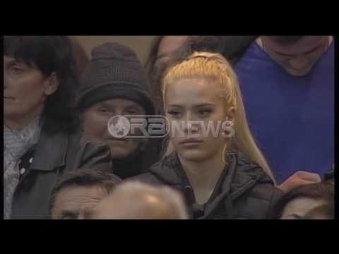 Ora News –Kisha katolike apel politikës: Angazhim kundër korrupsionit dhe drogës