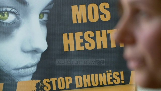 Historia e gruas që rinisi jetën me fëmijët e saj - Top Channel Albania - News - Lajme