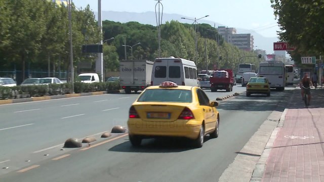 Furgonët, edhe 1 javë; nga 1 janari liçenca të reja - Top Channel Albania - News - Lajme