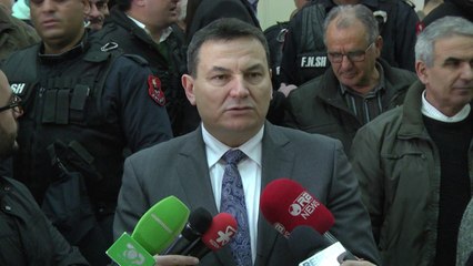 Report TV - Festat,Çako: Kemi shtuar kontrollet policia në shërbim të përforcuar