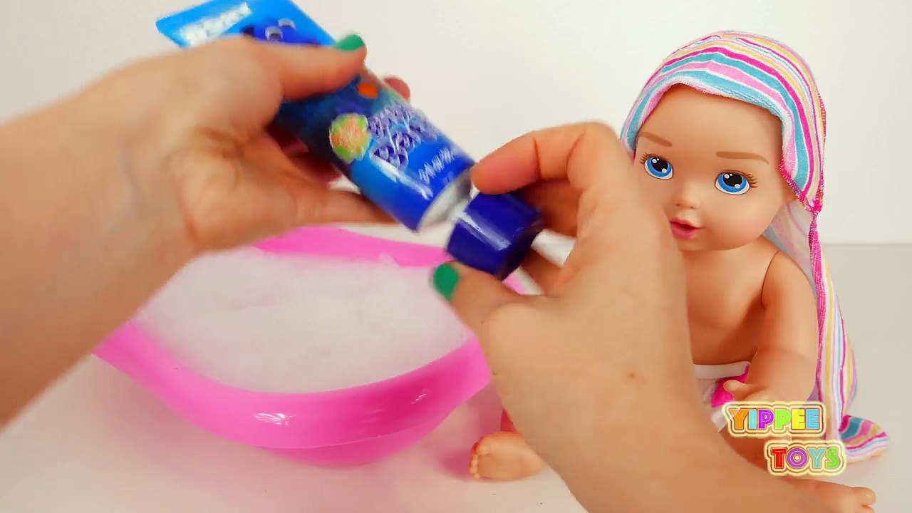 Baby Doll Bath time after bad baby messy feeding - funny kids play toys video