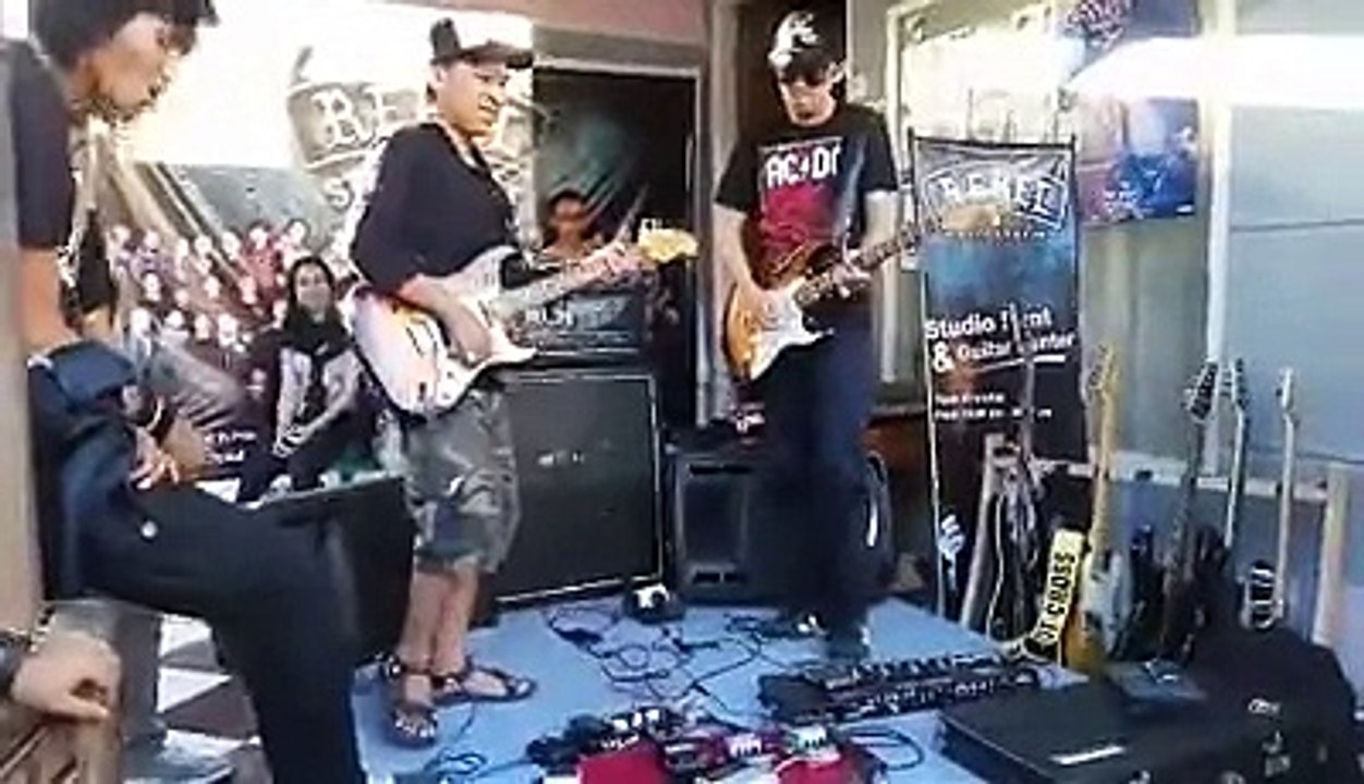 Bayu & Koja THE BLUES MAN