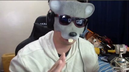 Rato Borrachudo se estressa com inscritos na live (sexta do ratão)