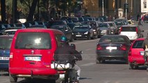 Ndahen lejet e drejtimit për automjetet manuale dhe automatike - Top Channel Albania - News - Lajme