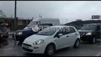 Ora News –Fluks në Kakavijë, shqiptarët ikin pas festave