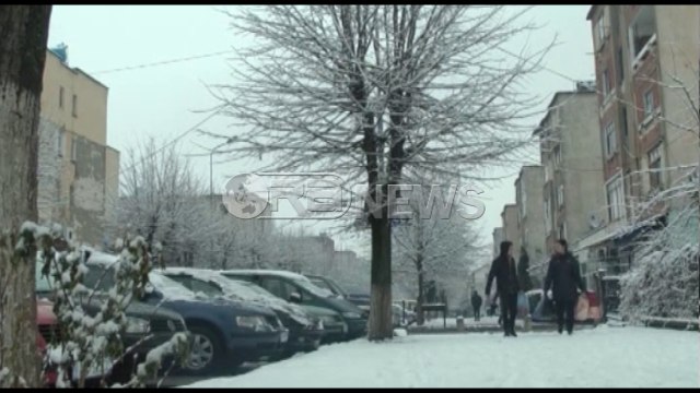 Ora News –Borë e ngrica në akset e qarkut Kukës e Shkodër, Peshkopi