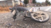 Ora News – Mjeti përplas motoçikletën, i plagosuri transportohet në spital