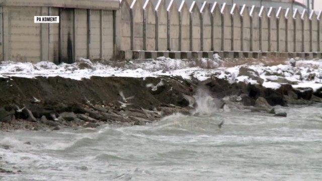 Pa Koment - Durrësi mbulohet nga bora - Top Channel Albania - News - Lajme