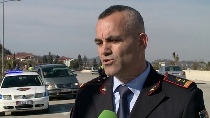 Policia i “ndal” gjobat - Top Channel Albania - News - Lajme