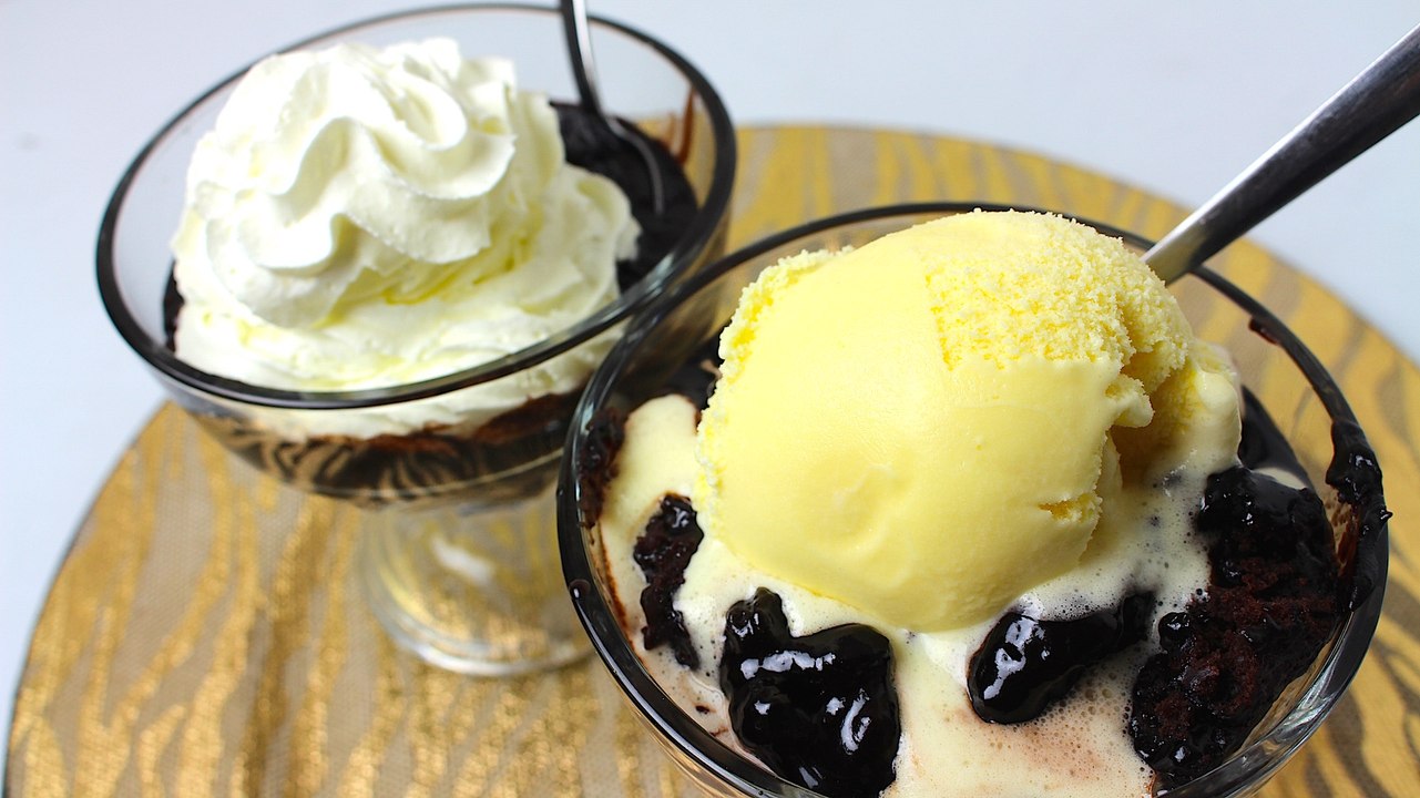 SELF SAUCING CHOCOLATE PUDDING *COOK WITH FAIZA*