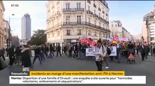Manif anti-Le Pen à Nantes: Les images impressionnantes d'un CRS touché par un cocktail Molotov, la jambe en feu