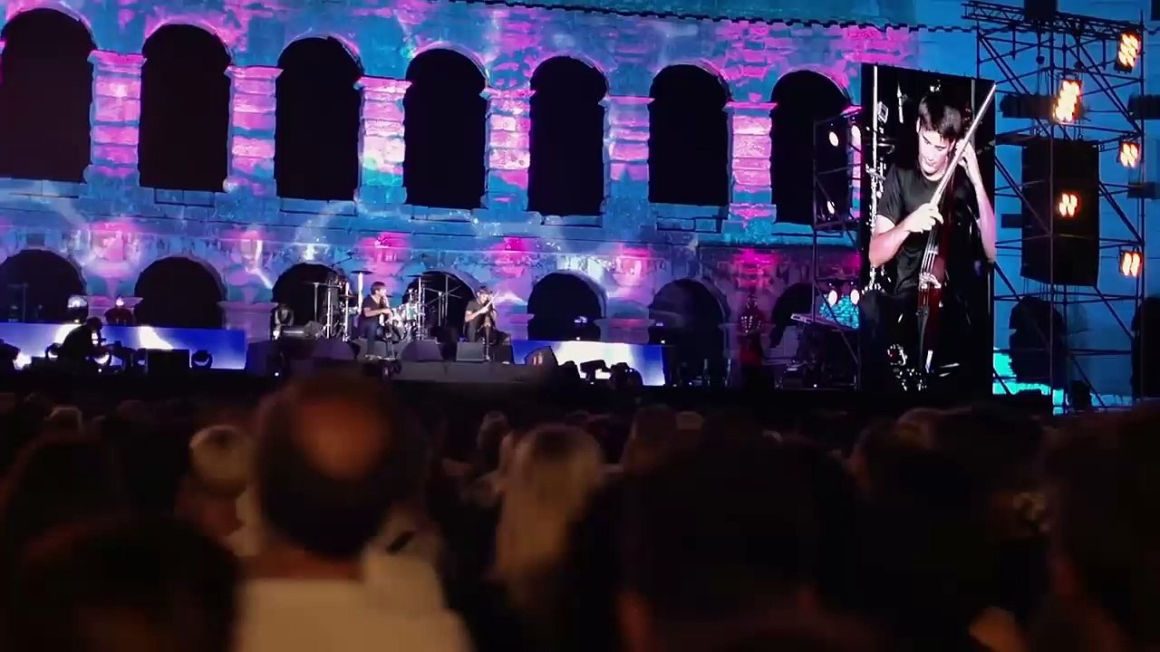2CELLOS - LIVE at Arena Pula 2013 - 08 - Human Nature (Michael Jackson)