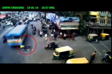 ► Signal Violation Accidents On Road !!! Raw Footage's of CCTV camera.
