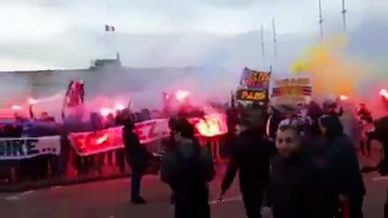 quand Lucas et Marquinhos danse avec les ultras avant le CLASSICO Om PSG