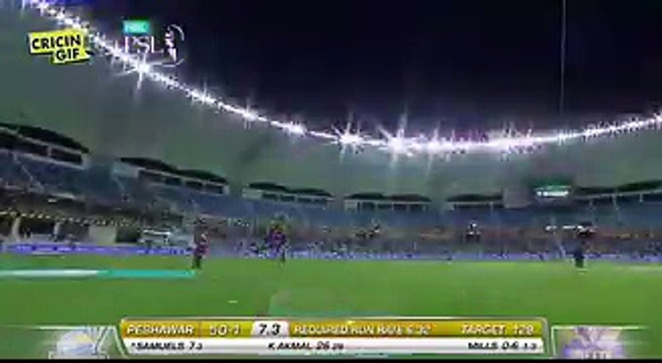 Brilliant catch by Umar Amin of Marlon Samuels on Tymal Mills  ball in PSL