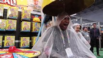 GIANT WET HEAD EXTREME CHALLENGE! New York City Toy Fair - Toys AndMe