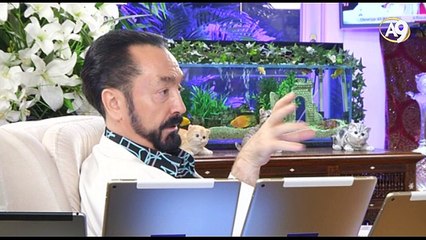 Bazı insanlarda dindar olduktan sonra hayat neşesini kaybetmesi gerektiği gibi yanlış bir kanaat var.