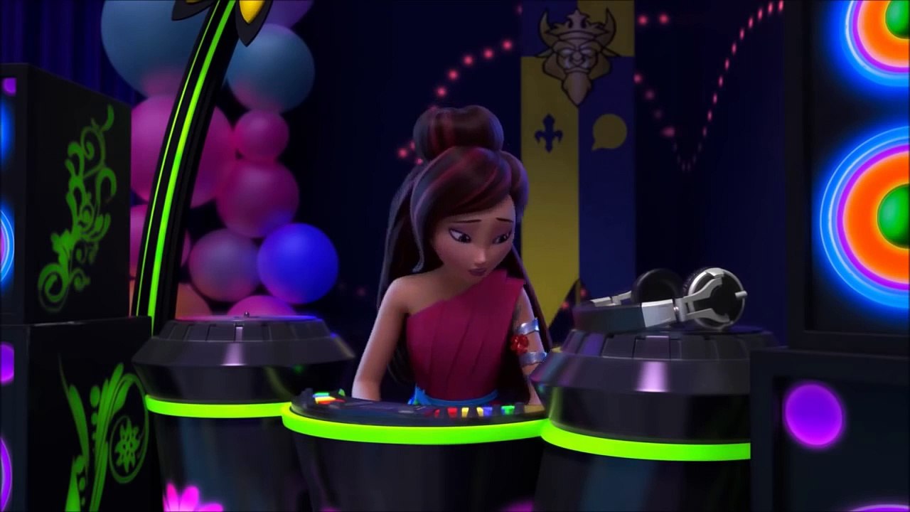Descendientes: Wicked World | Enganchado A Ben | Oficial de Disney Channel UK
