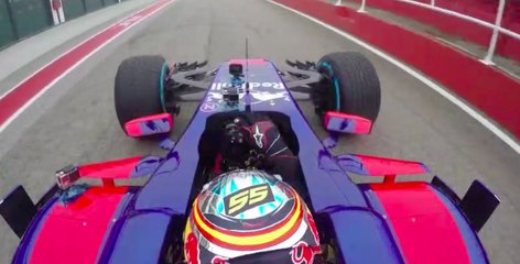 Nuevo Toro Rosso STR12 en pista