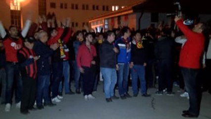 Zorlu Maç Öncesinde Eskişehirspor'a Taraftar Dopingi