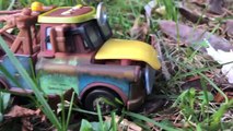 Disney Pixar Cars Toys GIANT EGG SURPRISE Lightning McQueen Mater AMAZING DISCOVERY kids Cars Movie