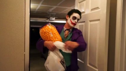 Joker Vs Scream & Giant Teddy Bear & Zombie In Real Life Halloween Fun!-CVLJb