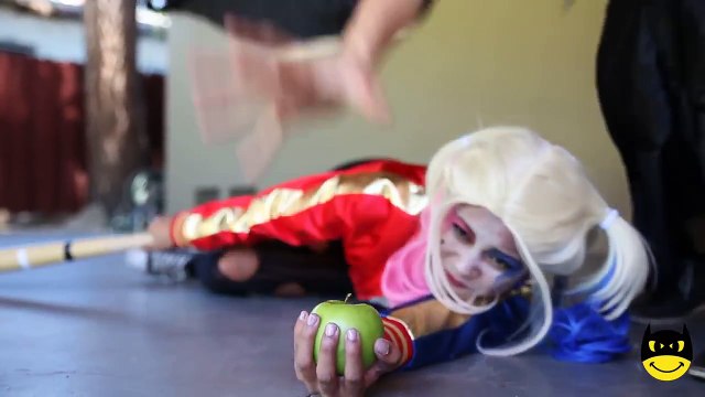 Snow White Baby Rescued by Spiderbaby! w/ Joker, Police, Spiderman, Frozen Elsa, Snow whit