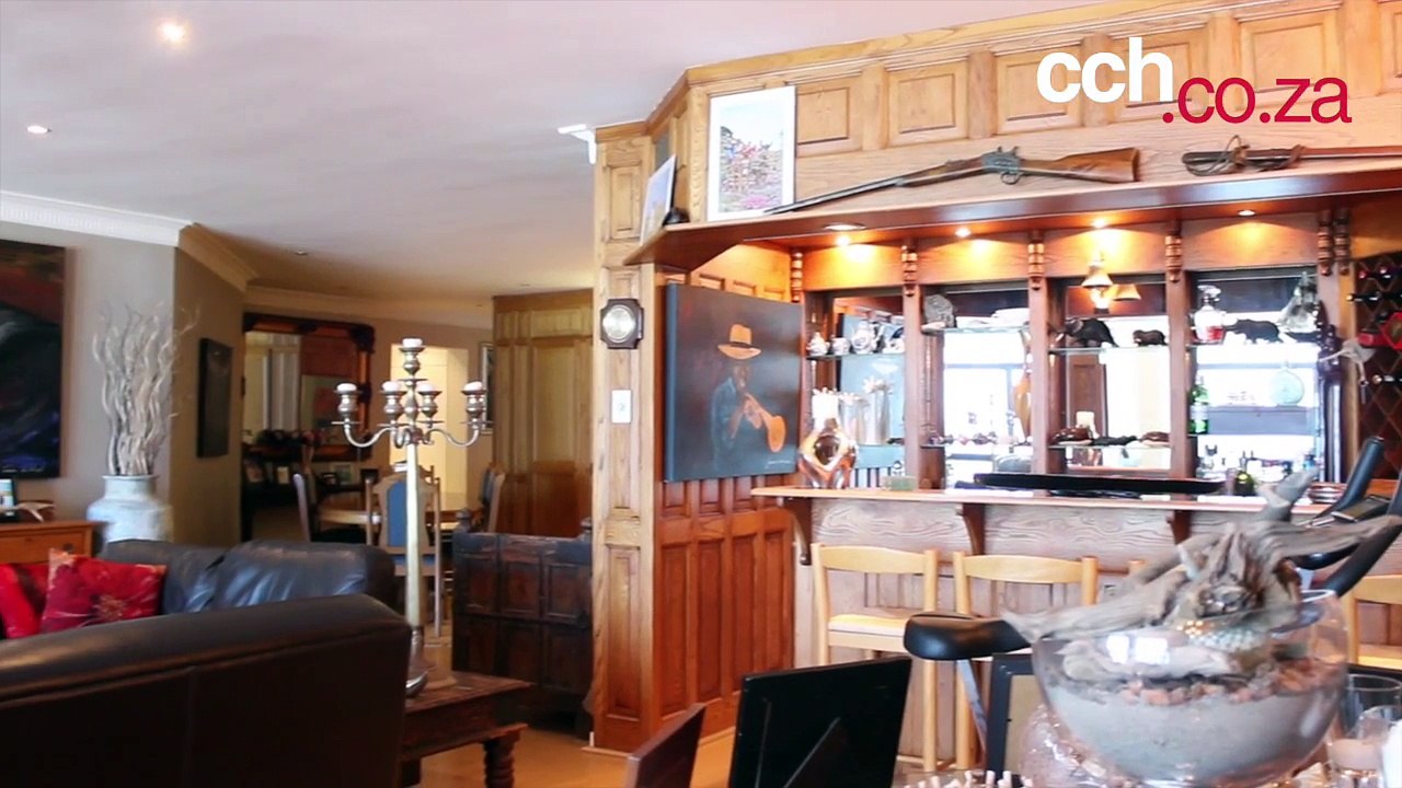 3 Bedroom Apartment For Sale in Strand