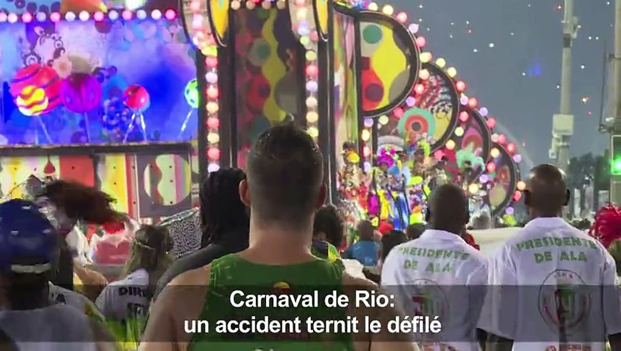 Carnaval de Rio: un accident ternit le défilé