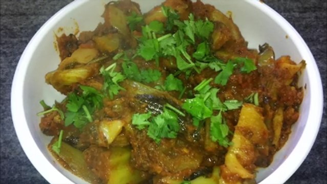 Gobi Ke Danthal Ki Sabzi (Cauliflower Stalks Vegetable) Recipe In Hindi With English Subtitles