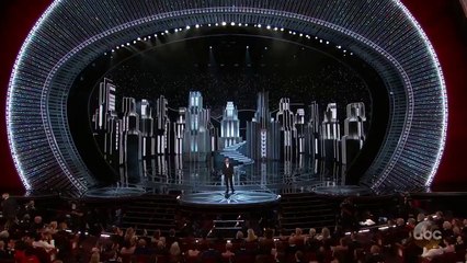 下载视频: Oscars - Le discours d'ouverture de Jimmy Kimmel