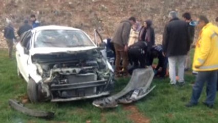Otomobil Metrelerce Yükseklikten Tarlaya Uçtu: 1 Yaralı