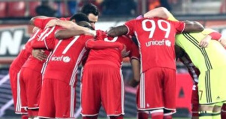 Beşiktaş'ın Rakibi Olympiakos, 39 Yıl Sonra Evinde Panionios'a Yenildi