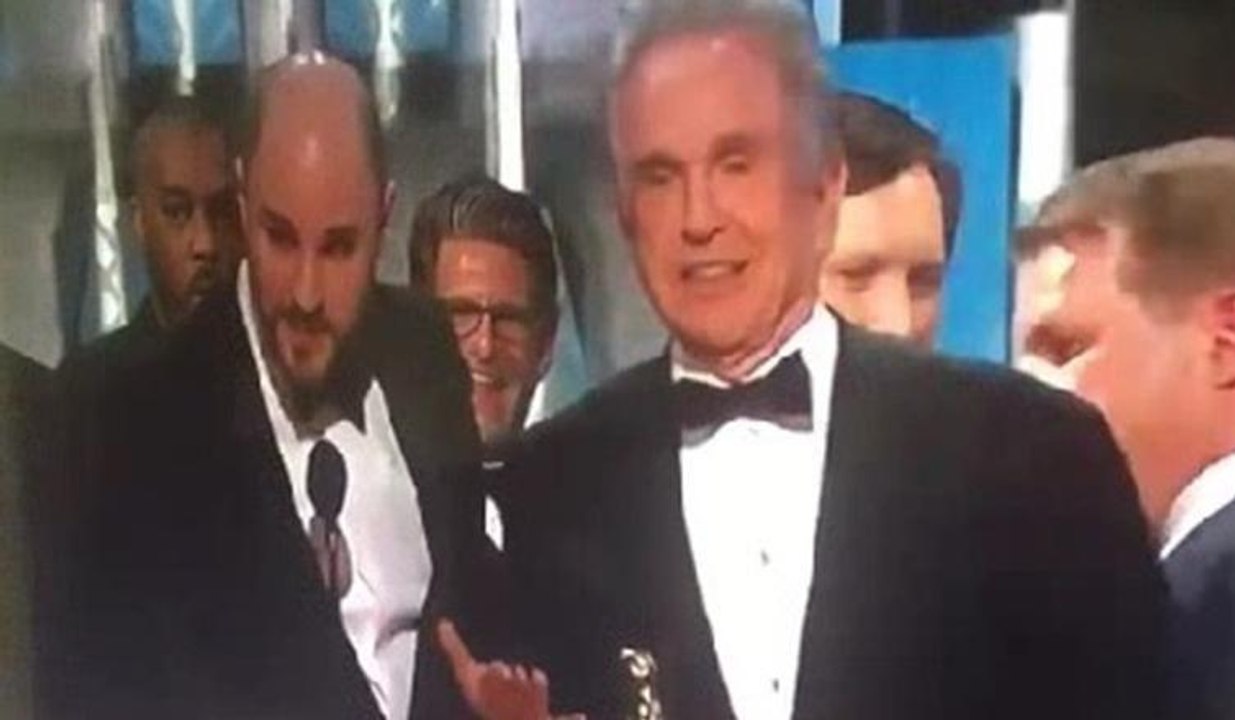 Oscar'da bir ilk... 'En iyi film ödülü' yanlış açıklandı
