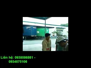 máy chà sàn nhà xưởng vừa chà vừa hút nước - LH 0938586881