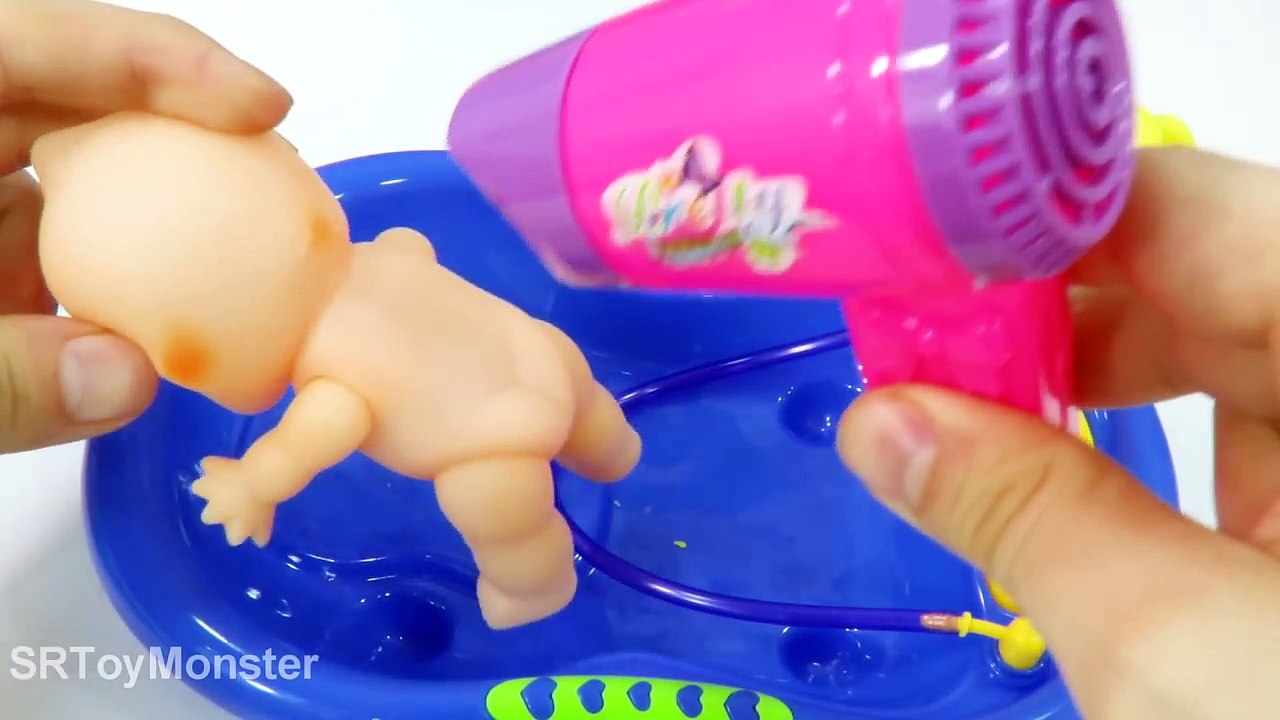 Baby Doll Bath Time Learn Colors Baby doll video for Children Toddler
