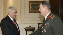 Başbakan Yıldırım, Orgeneral Akar'ı Çankaya Köşkü'nde Kabul Etti