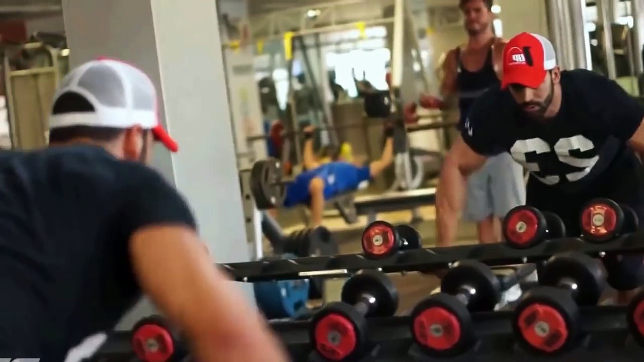Sergi Constance_ shoulders workout