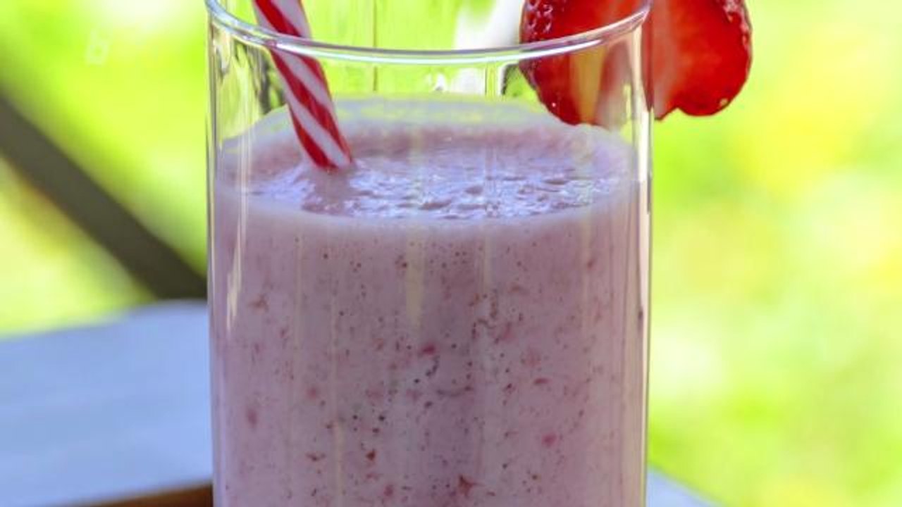 Festival Attempting to Make World’s Largest Strawberry Yogurt Smoothie