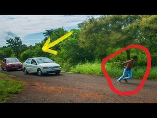 Hercules thời hiện đại kéo xe ô tô bằng bã vai đi cả chục mét