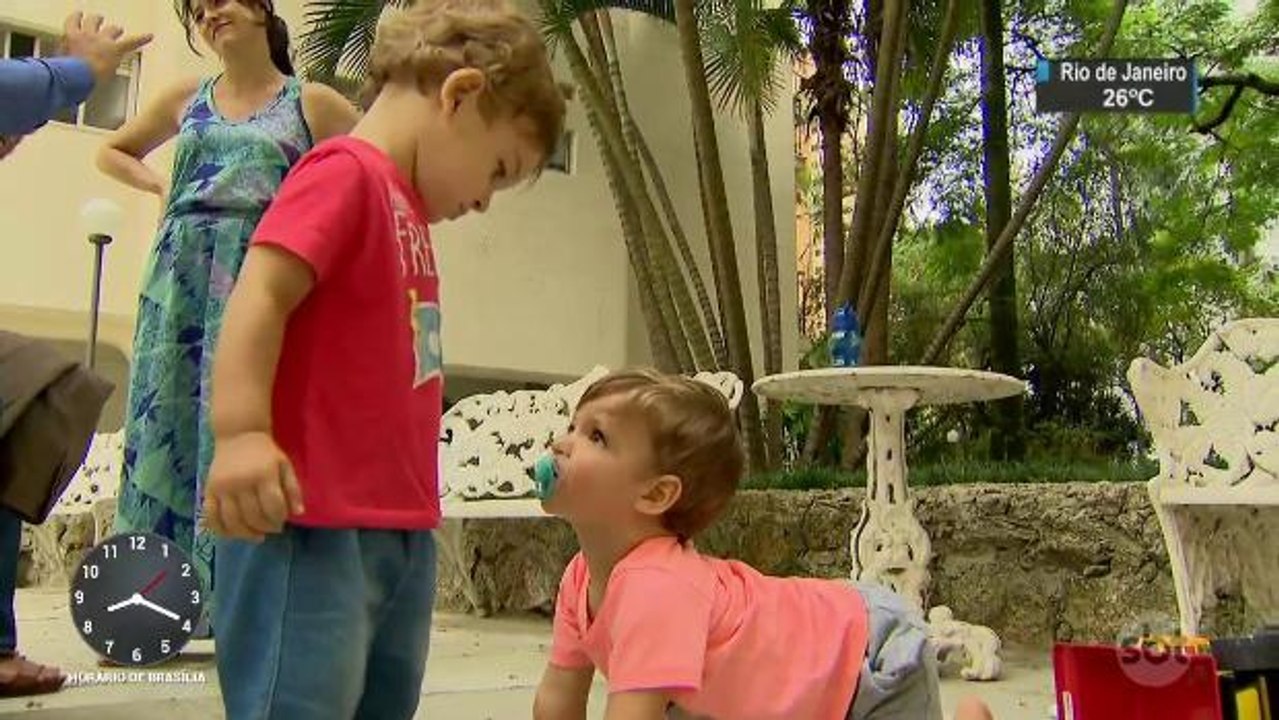 Mães ficam amigas após situação de constrangimento envolvendo os filhos